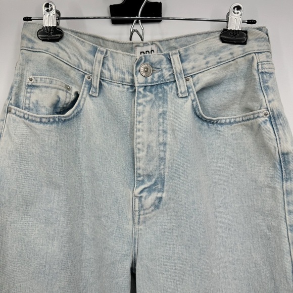 BDG Urban Outfitters High-Rise Baggy Jeans Bleached Light Wash 90’s Skater 28 - Picture 5 of 15
